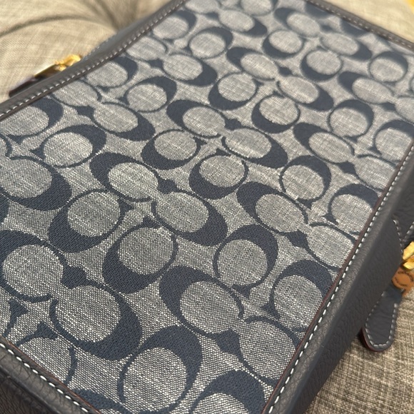 Coach Bag Denim Signature Crossbody Fanny Messenger - Picture 14 of 17